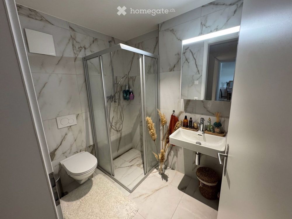 3.5 Zimmer Neubauwohnung mit grossem Balkon und Fitness in Grenchen - Bild 6