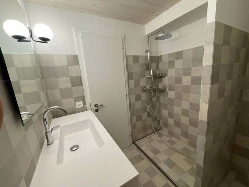 Neue 4.5-Zimmer-Wohnung, 5 Minuten zu Fuß vom See entfernt - Bild 7
