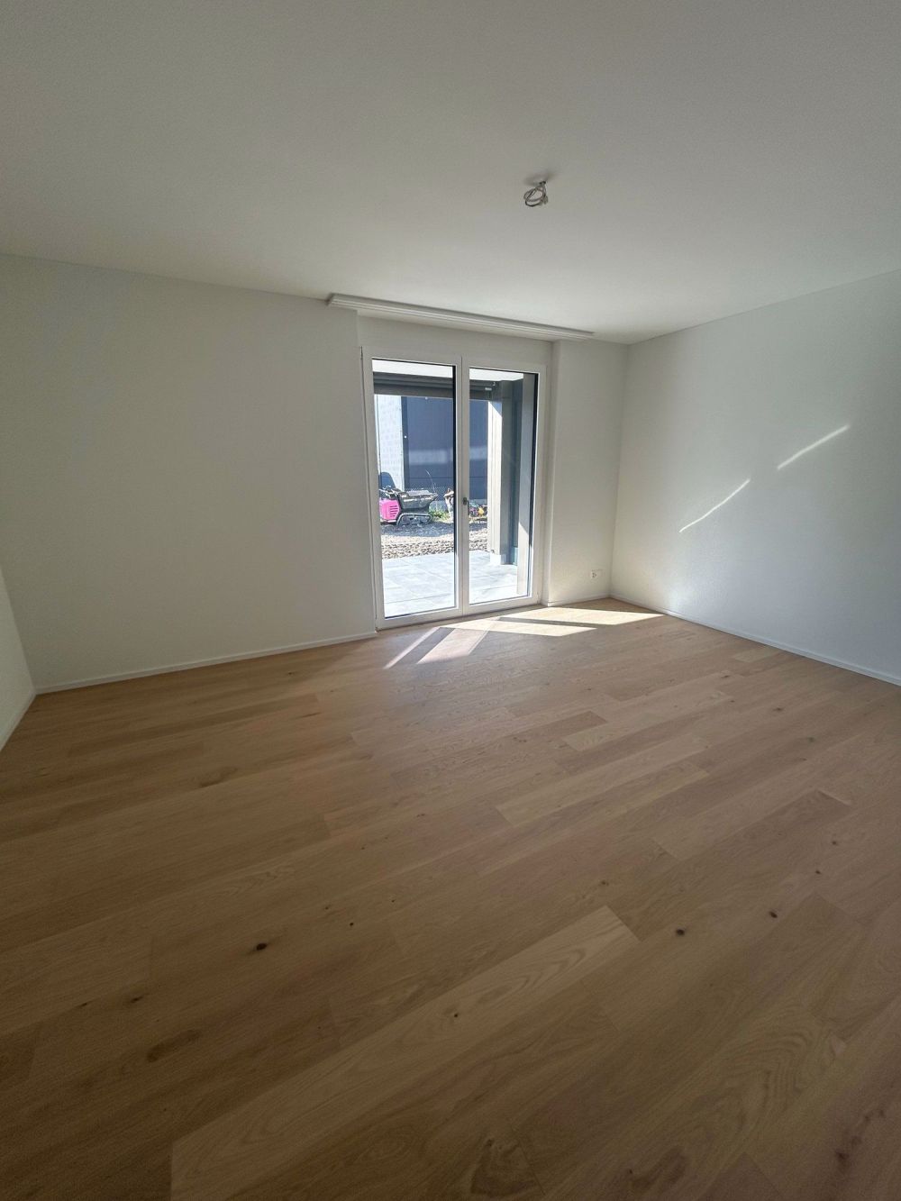 Wunderschöne Neubauwohnung direkt am Bahnhof Wichtrach - Bild 11