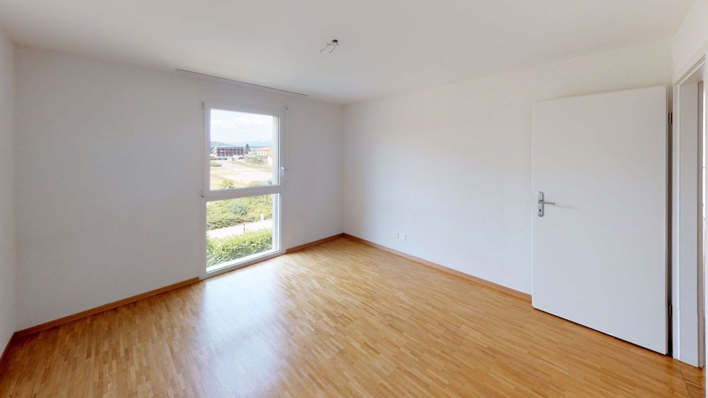Wohnung mit 4.5 Zimmern im 1. Stock - Bild 4