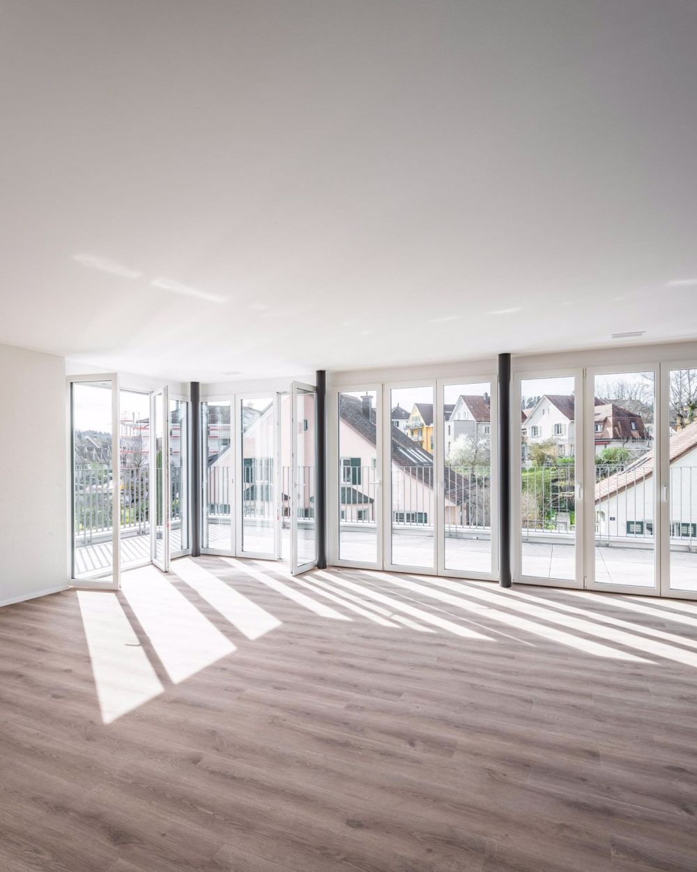 Moderne Attikawohnung zwischen Natur und Stadtzentrum - Bild 2