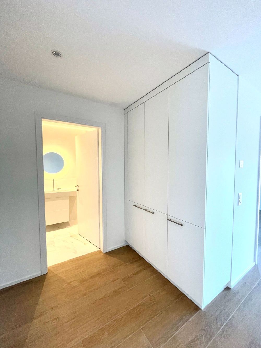 Schönes, völlig neues 2,5-Zimmer-Apartment im 2. Stock - Bild 9