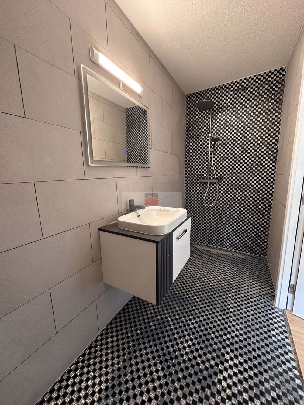 Neue 1.5-Zimmer-Wohnung von 45.50m2 in Les Bioux - Bild 7