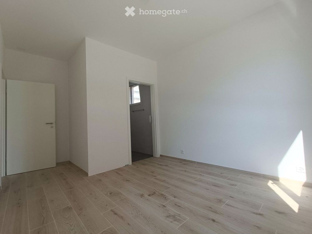 Neue 3,5-Zimmer-Wohnung mit Terrasse und Garten in Sion - Bild 3