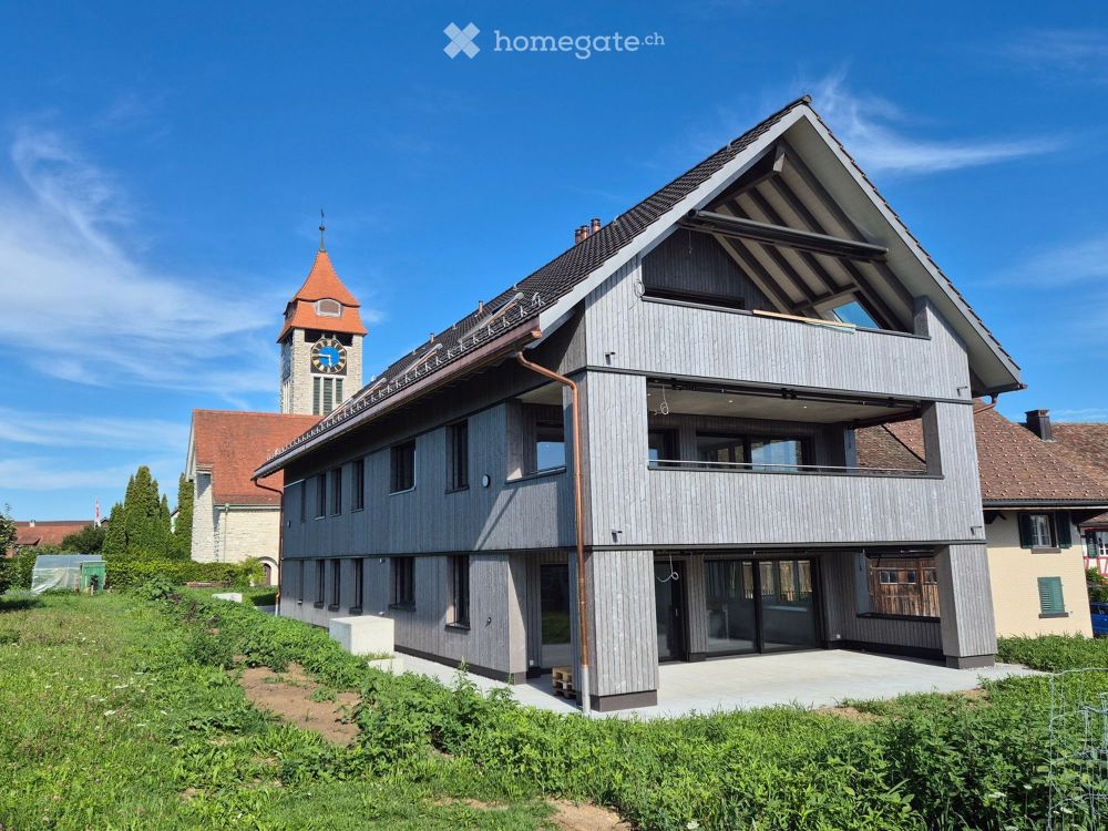 Erstvermietung, attraktive, ruhige Wohnung im Grünen mit grossem Balkon und Fernsicht - Bild 1