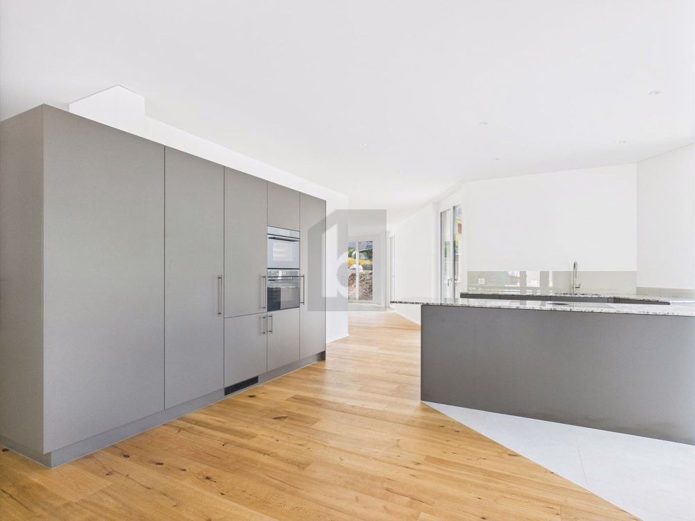 SONNENVERWÖHNTES LEBEN MIT AUSBLICK - Bild 1