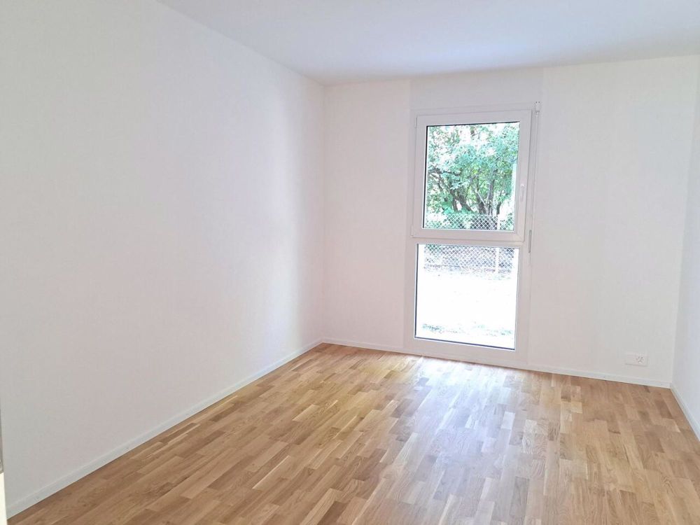 Luxuriöse 4.5-Zimmer-Wohnung neu mit 124 m2, Terrasse und Garten - Bild 11