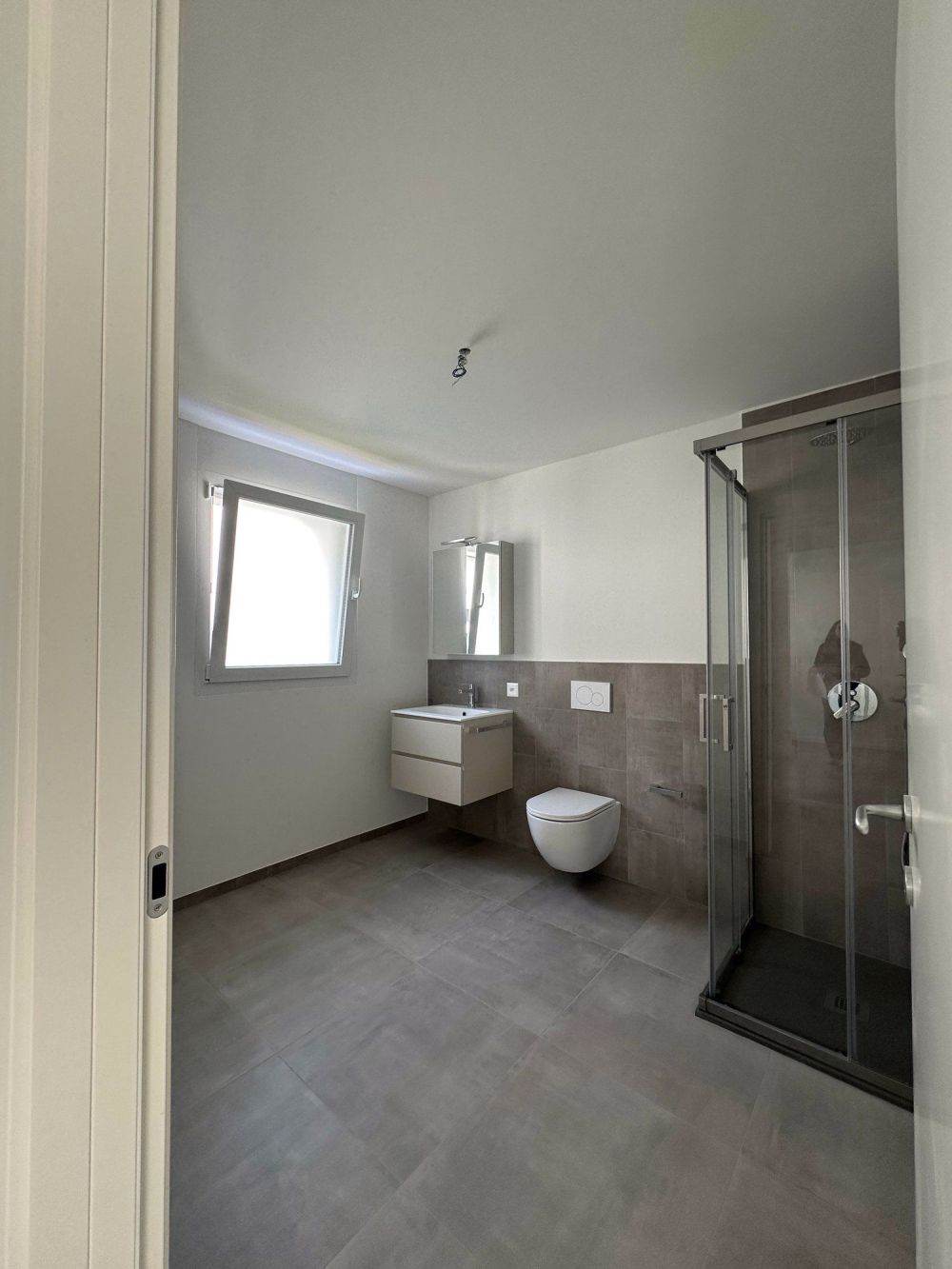 Appartamento 2.5 Camere con ampio Balcone - Bild 2