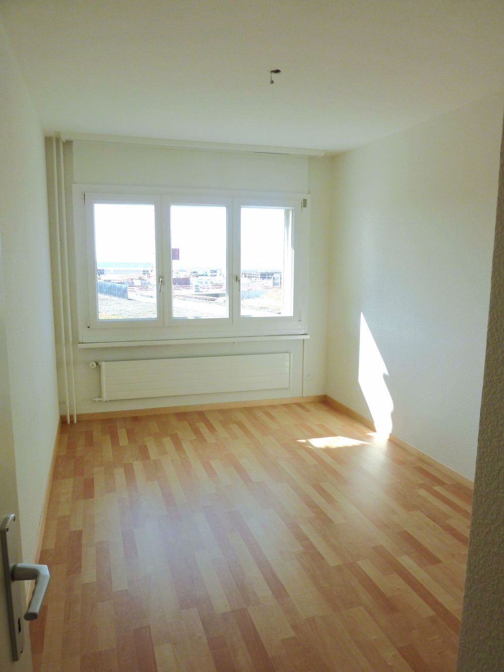 befristet bis 31.03.2026 - 4-Zimmerwohnung an ruhiger Lage - Bild 5
