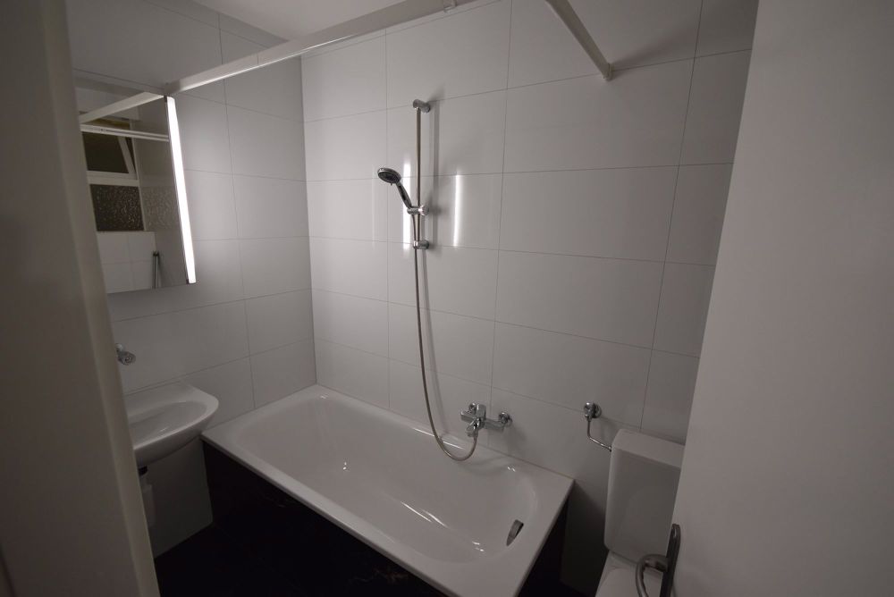 ERSTVERMIETUNG: 4-Zimmerwohnung mit Balkon - Bild 2
