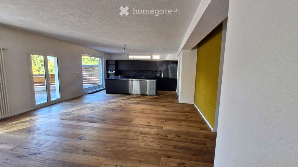 Grosszügige 4.5-Zimmer-Wohnung mit Bergblick in Trimmis - Bild 1