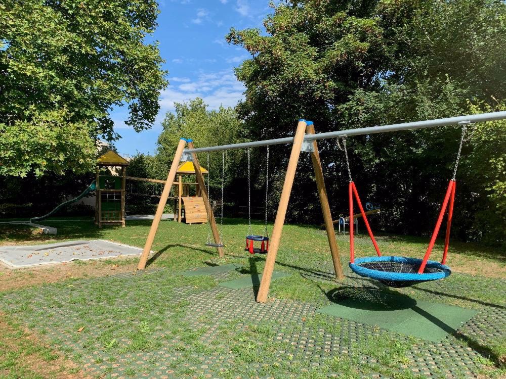 Familienwohnung - Erstvermietung nach Komplettsanierung - Bild
