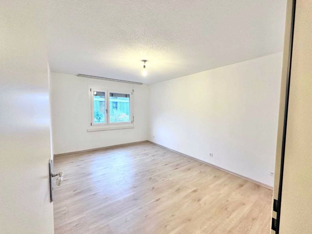 Erstvermietung bis 30.06.2026/Renovierte 3.5-Zimmer Wohnung - Bild 4