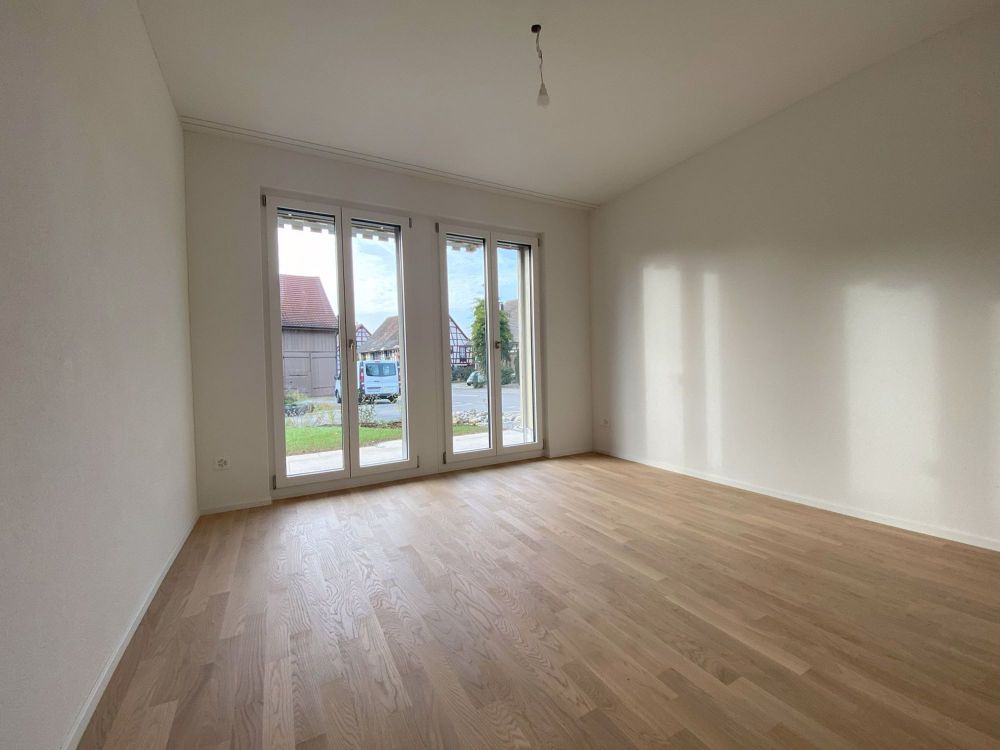 Praktische 5.5 Zimmerwohnung (EG WEST) im Eigentumsstandard - Bild 11