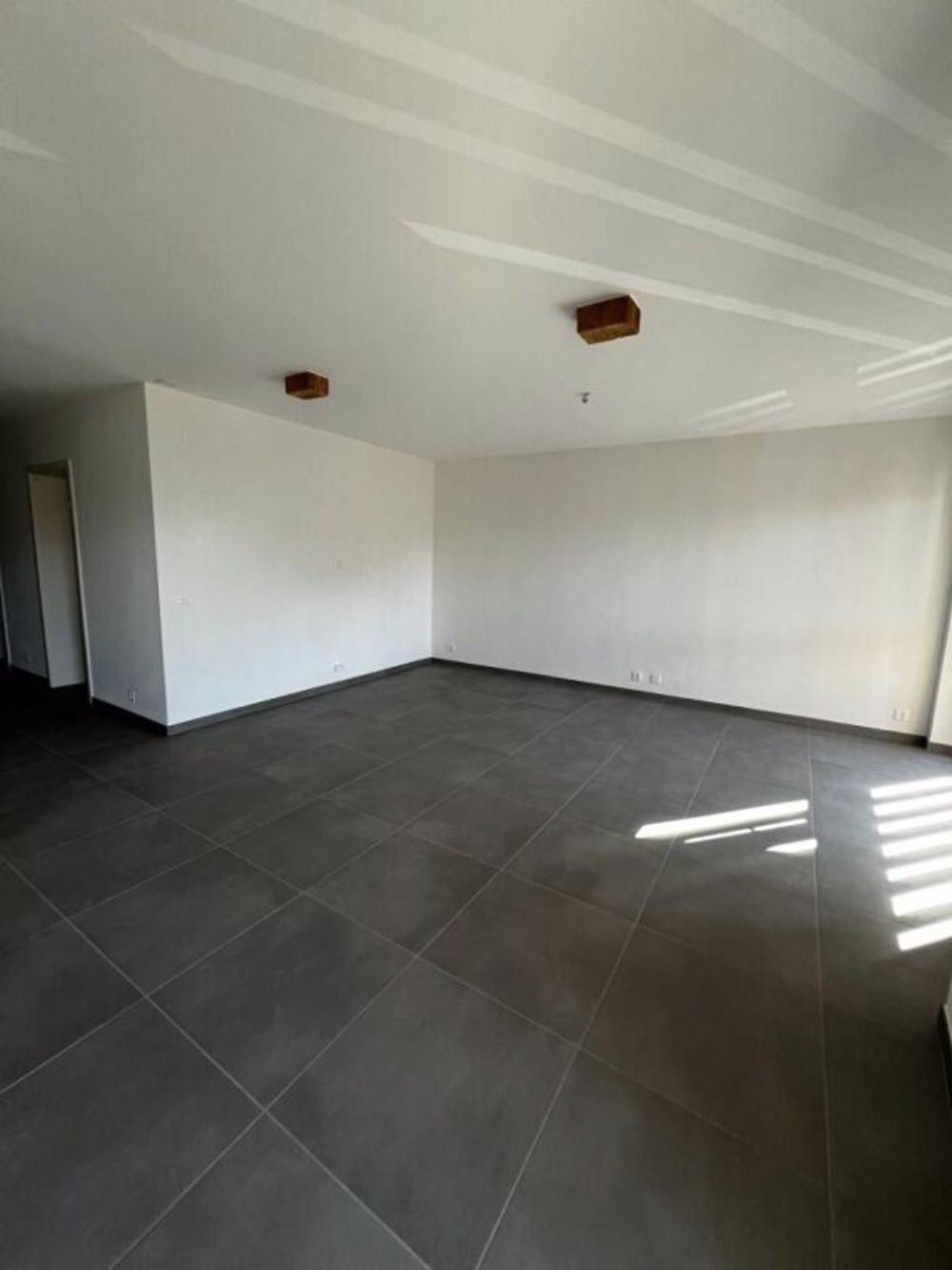 Wohnung 4.5 Zimmer in Ollon VD - Bild 3