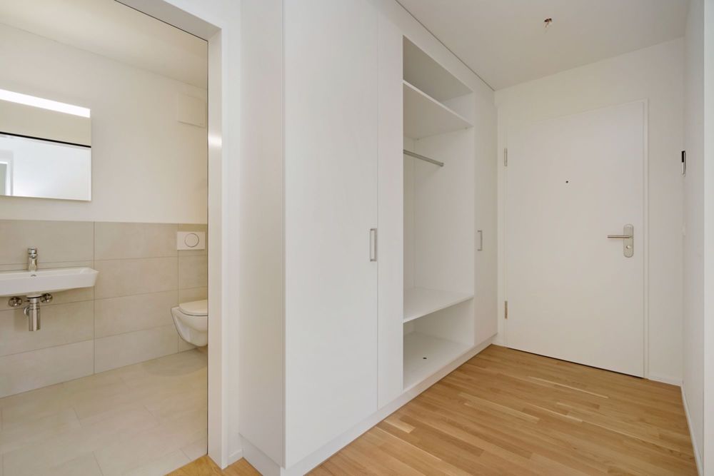 Traumhafte 3.5 Zimmer Erdgeschoss Wohnung im idyllischen Adlerweg - Eingangsbereich