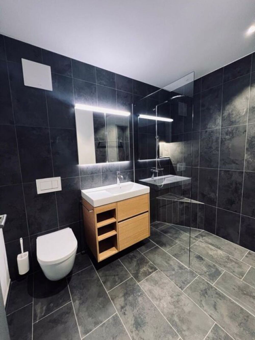 Exklusive 4.5 Zimmer Neubauwohnung - Bild 2