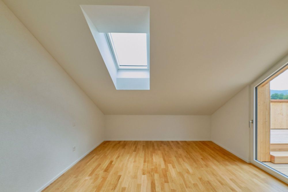 2.5-Zimmer Dachwohnung mit einmaliger Aussicht - Bild 8