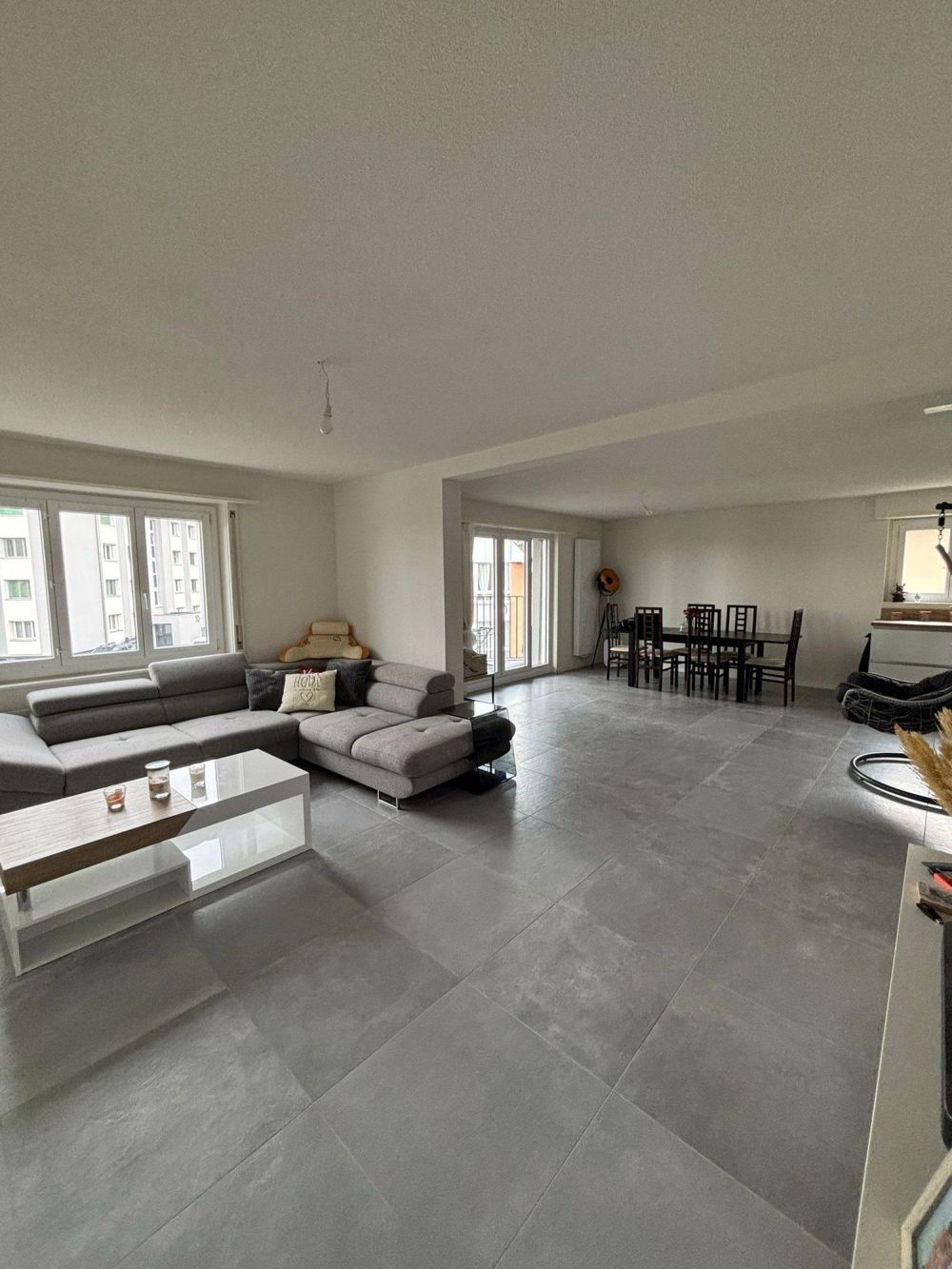 Grand appartement neuf 3.5 pièces avec balcon 10m2, place de parc - Bild 3