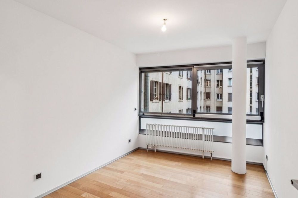 Prachtvolle contemporaine Wohnung ideal gelegen nahe dem Genfer See - backbone_526494-A_032_WEB.jpg