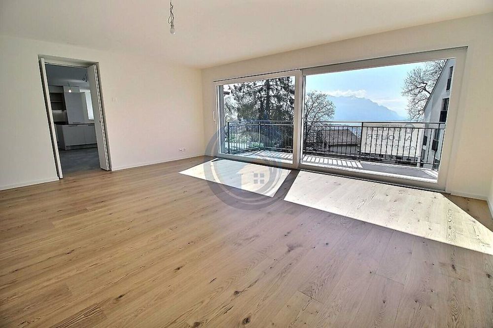SPACIEUX APPARTEMENT DUPLEX DE 4,5 PIÈCES AVEC VUE SUR LE - Bild 1