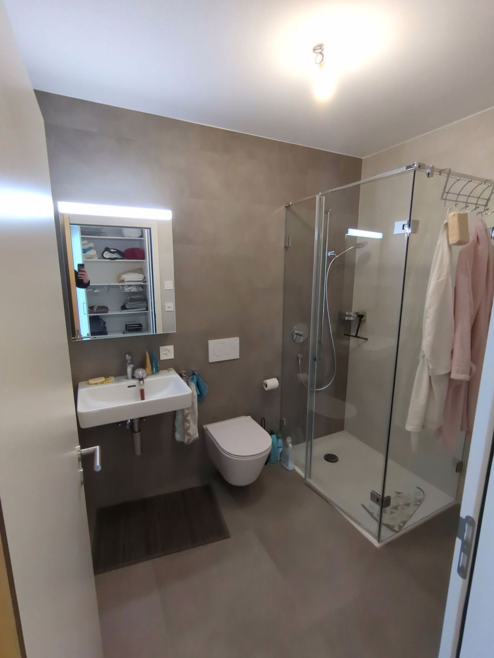 Zu vermieten, sehr schönes 2-Zimmer-Wohnung, nahe den Bains de Saillon! - Bild 10