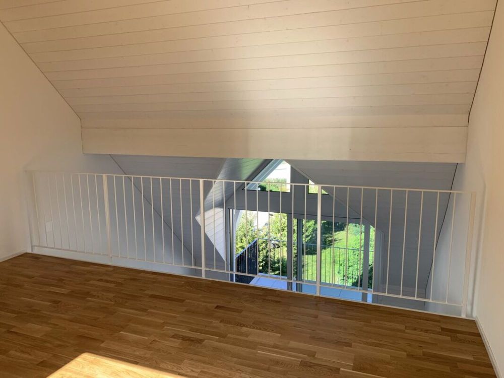 Vermietung einer schönen, zentral gelegenen 3½-Zimmer-Galeriewohnung mit Balkon - Bild 9