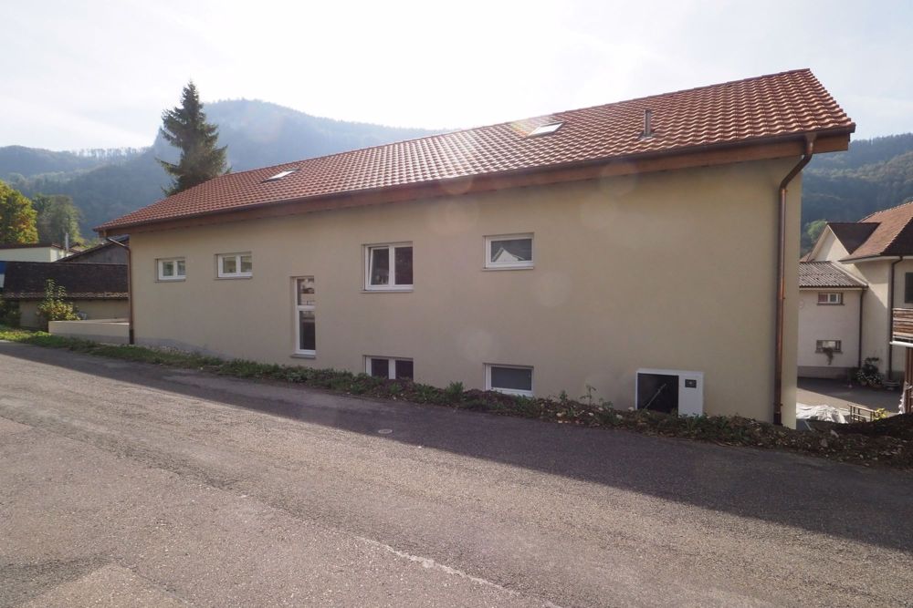 Neubauwohnung mit grossem Sitzplatz und eigene Waschküche - Bild 4