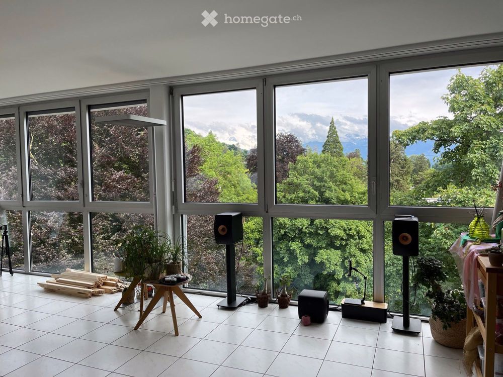 Moderne 1.5 Zimmer-Wohnung mit Panoramablick auf die Alpen – Oase der Ruhe im Herzen von Thun - Bild 2