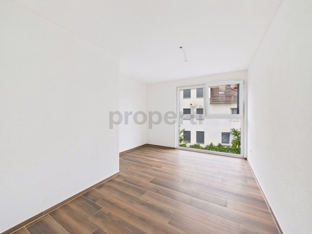 Neubau-Traum in Menziken Lichtdurchflutete 4.5-Zimmer-Wohnung mit Stil und Komfort - Image 5