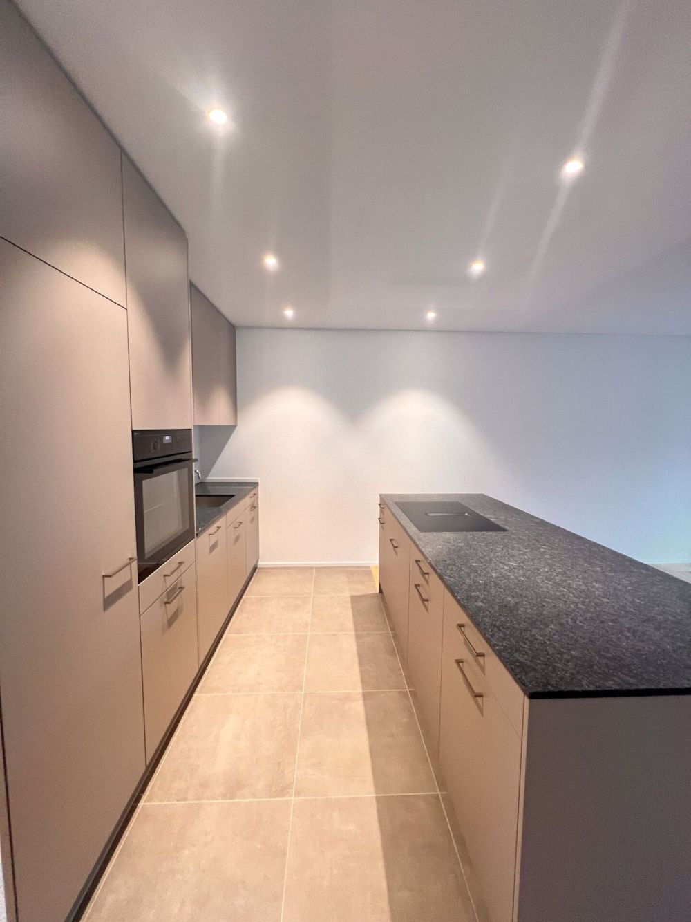 Moderne 2.5-Zimmerwohnung in ruhigem Quartier - Bild 2