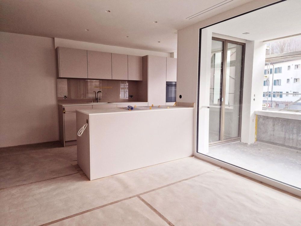 Moderne 3.5-Zimmer-Wohnung mit Balkon - Erstbezug - Bild 5