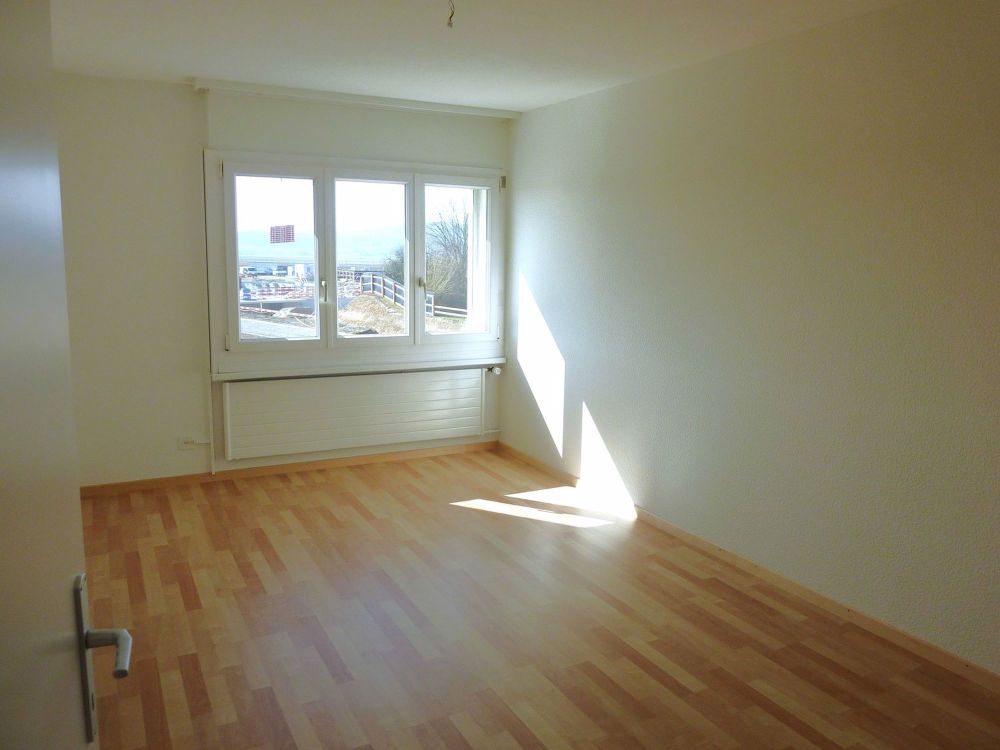 befristet bis 31.03.2026 - 4-Zimmerwohnung an ruhiger Lage - Bild 4