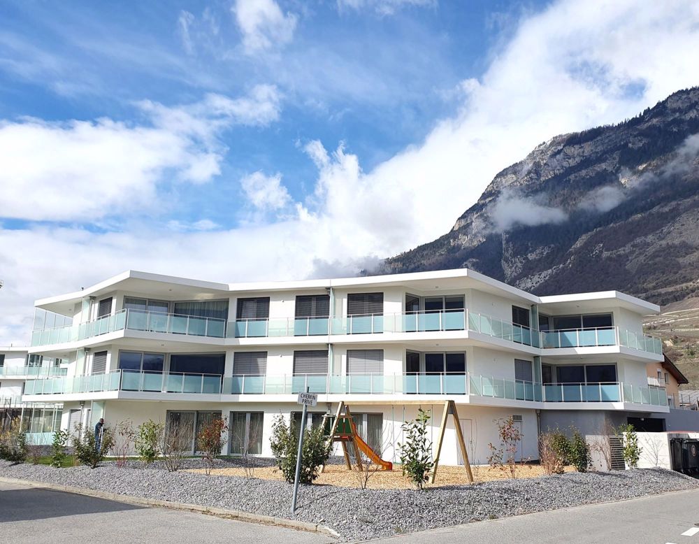 À louer, très bel appartement de 2 pièces 1/2, proche des Bains de Saillon ! - Bild 1
