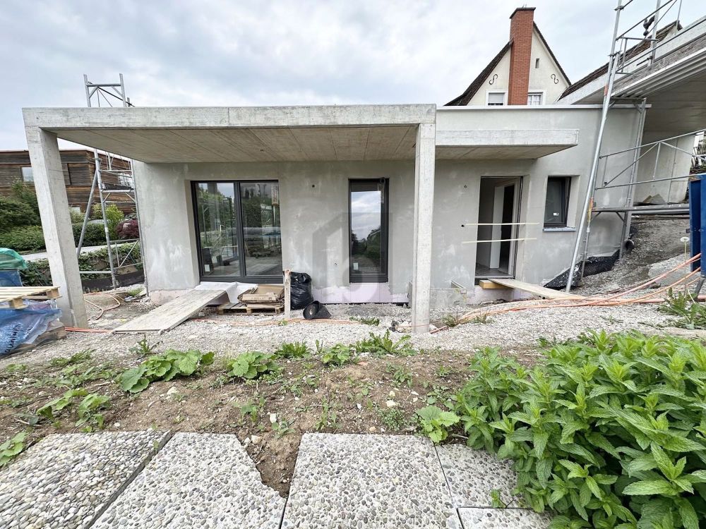 EINZIGARTIG MIT GROSSEM GARTEN - Bild 2