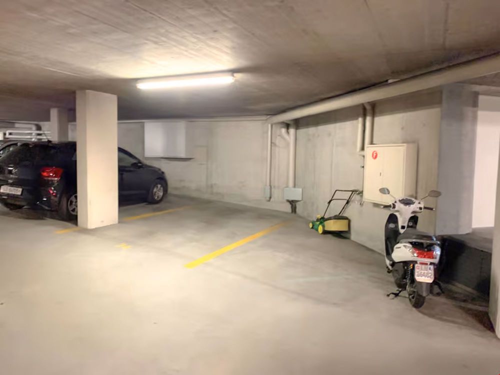 Modern sanierte und altersgerechte 2.5 Zimmerwohnung - Bild 10