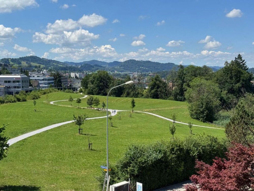 Schöne 2 1/2 Zimmer-Neubauwohnung an bester Lage in St. Gallen - Bild 1