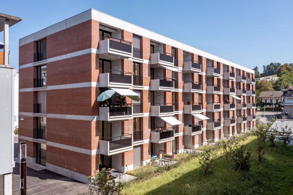 Färbi Zofingen 2.5-Zimmerwohnung 2.OG - Aussenansicht