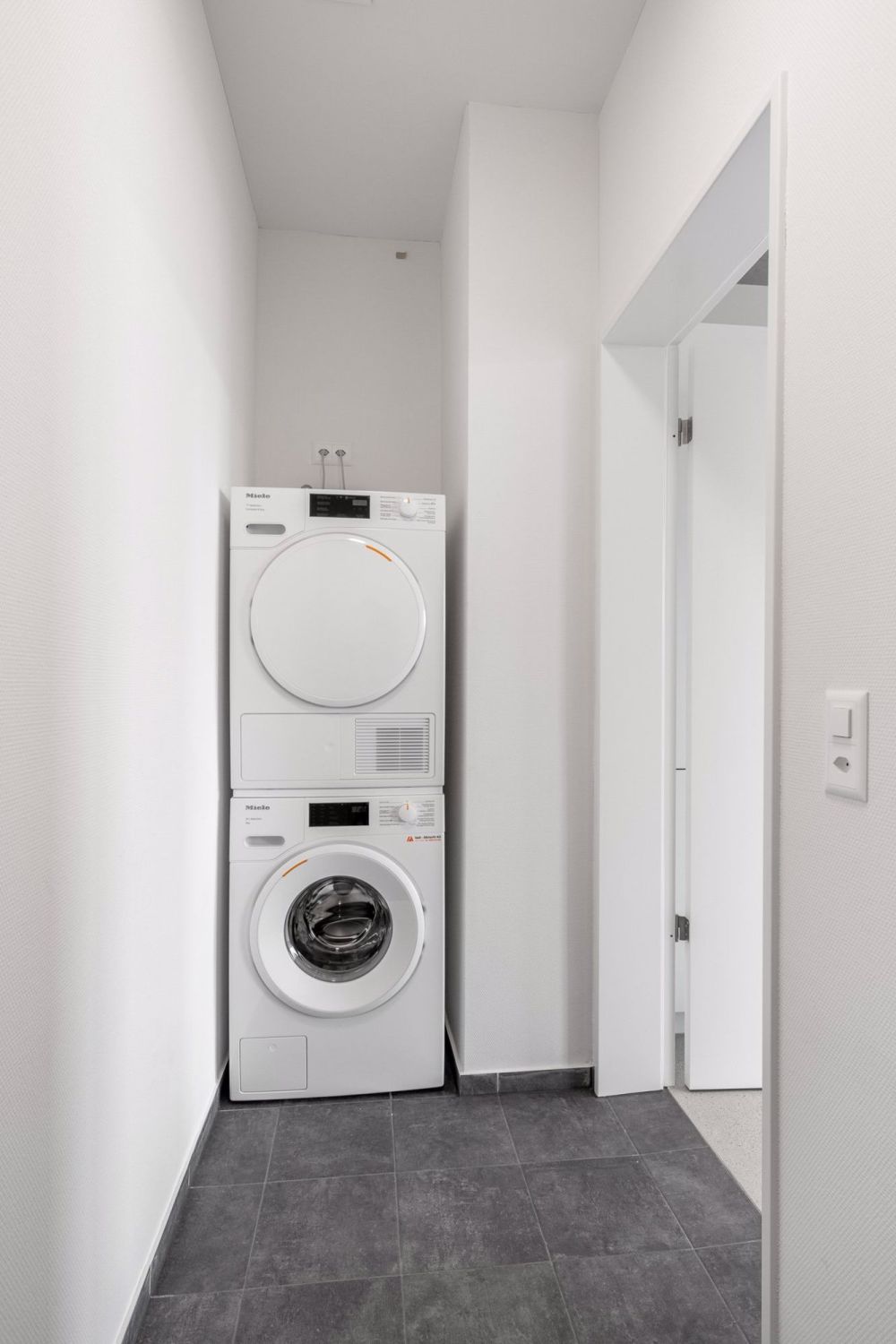 Moderne 3.5-Zimmer-Wohnung in Adliswil - Neubau mit Panoramablick - Bild 7