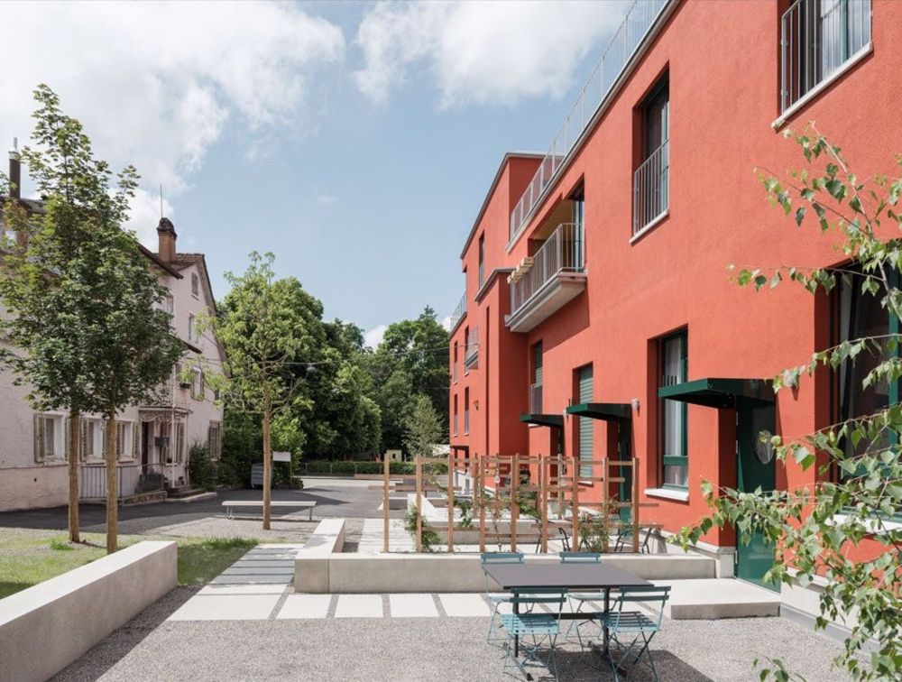 Moderne 4.5-Zimmerwohnung mit hochwertigem Ausbau - Bild 1