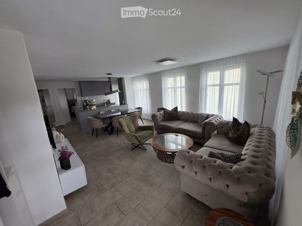 Attraktive 3.5-Zimmer-Wohnung in Döttingen - Bild 2