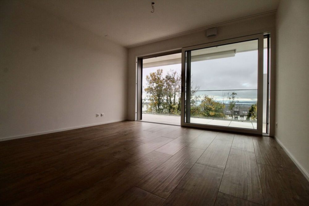 Zweizimmerwohnung, hell und neu, mit Aussicht und großer Terrasse - Bild 6