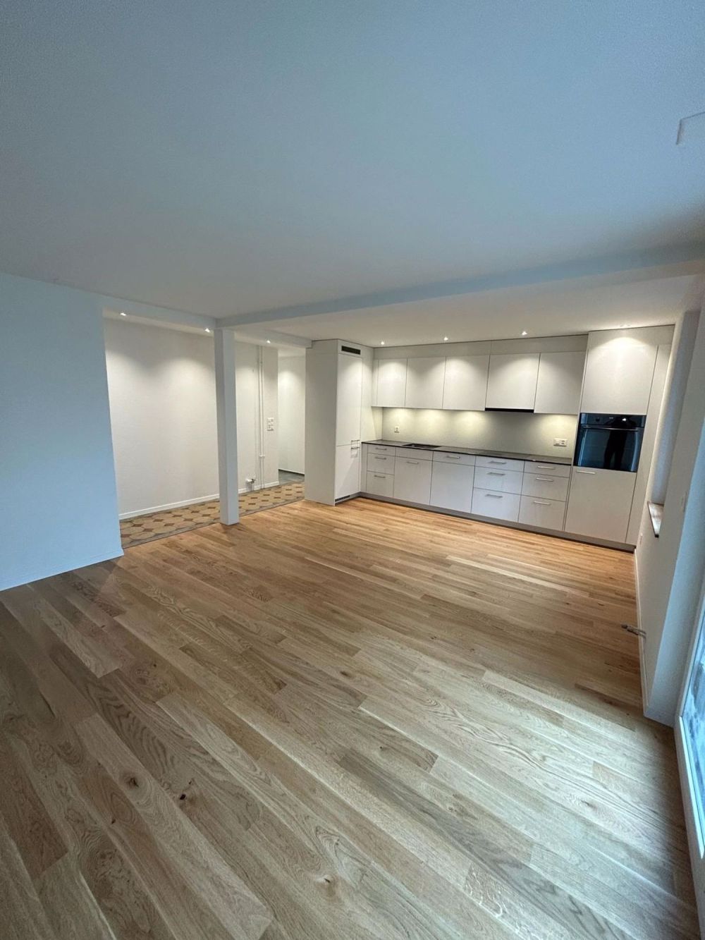 *Erstvermietung einer exklusiven 2.5-Zimmerwohnung inkl. Garage* - Bild 4
