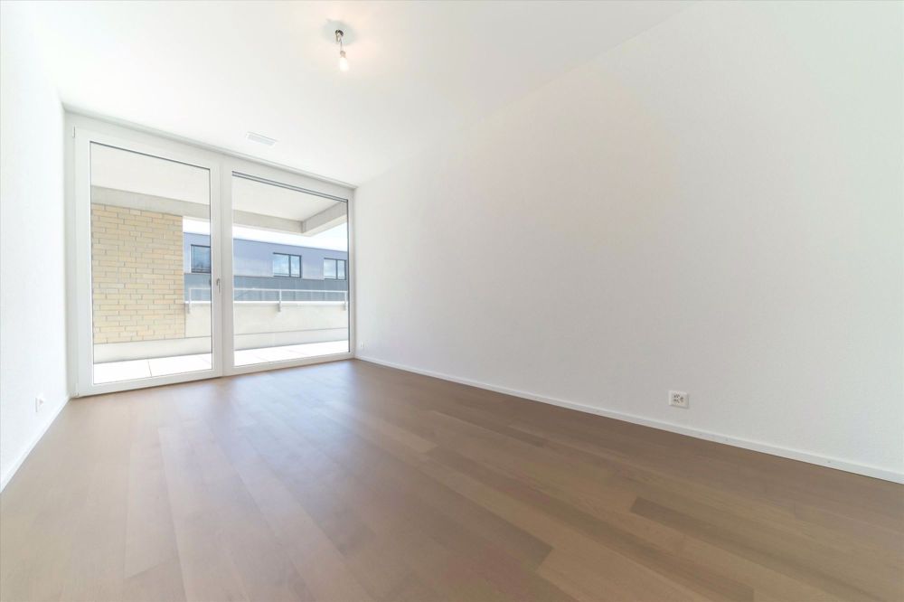 Topmoderne Wohnung direkt beim Bahnhof Suhr - Zimmer