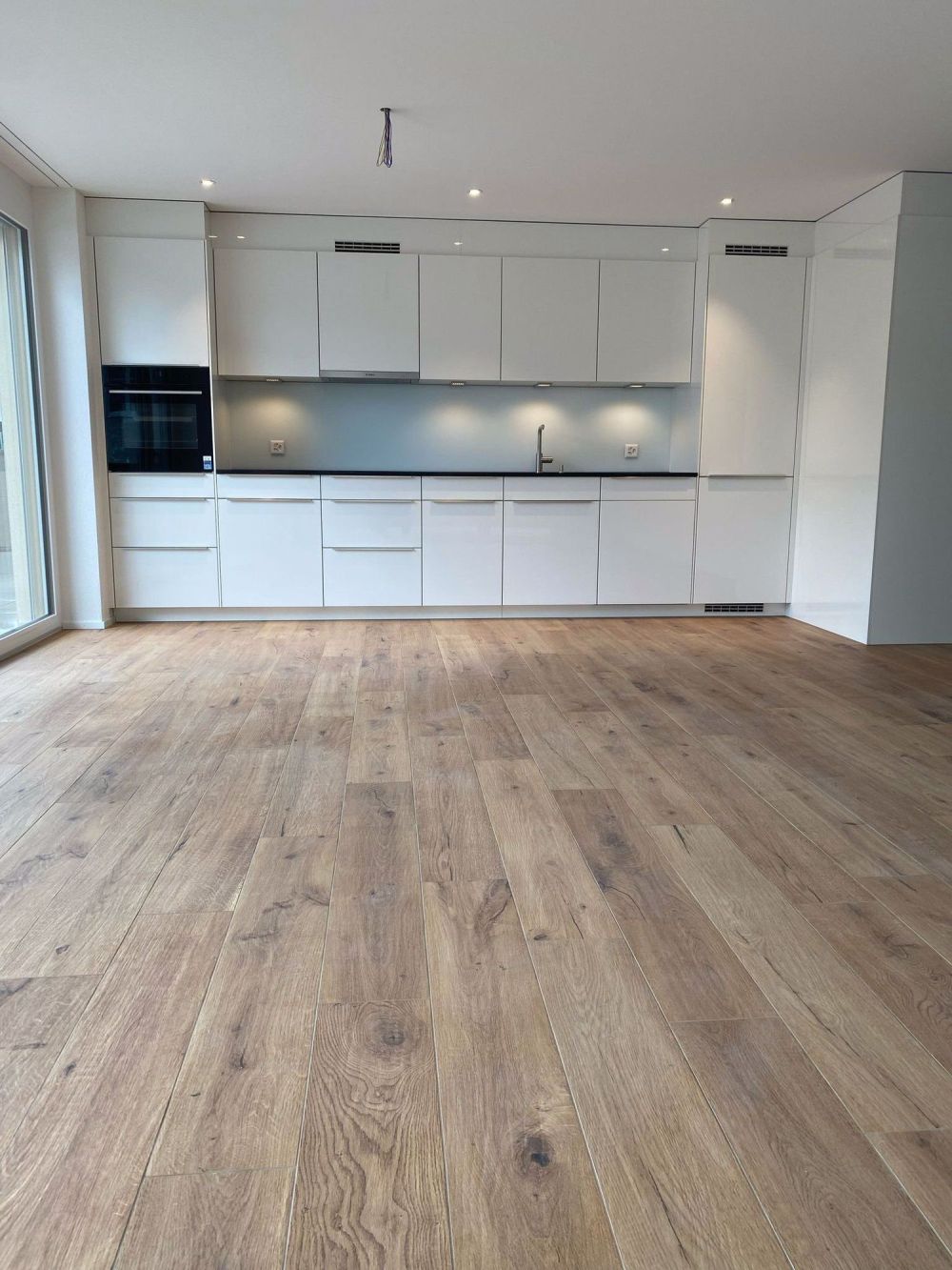 Neubau: Komfortable helle 3.5 Zimmer Wohnung - Bild 1