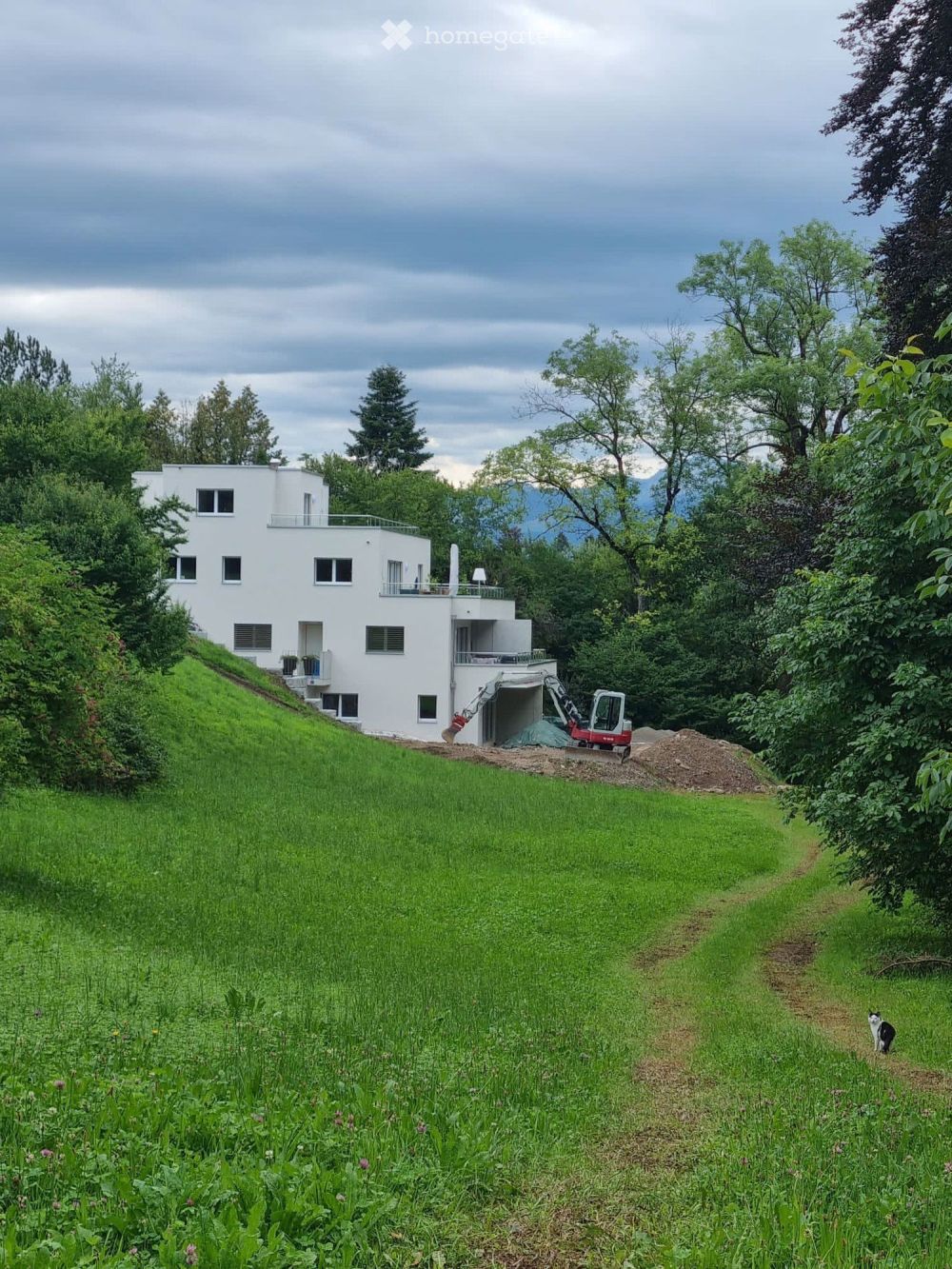 Moderne 2.5-Zimmer-Neubau-Wohnung mit Panorama-Balkon in Hombrechtikon - Bild 1