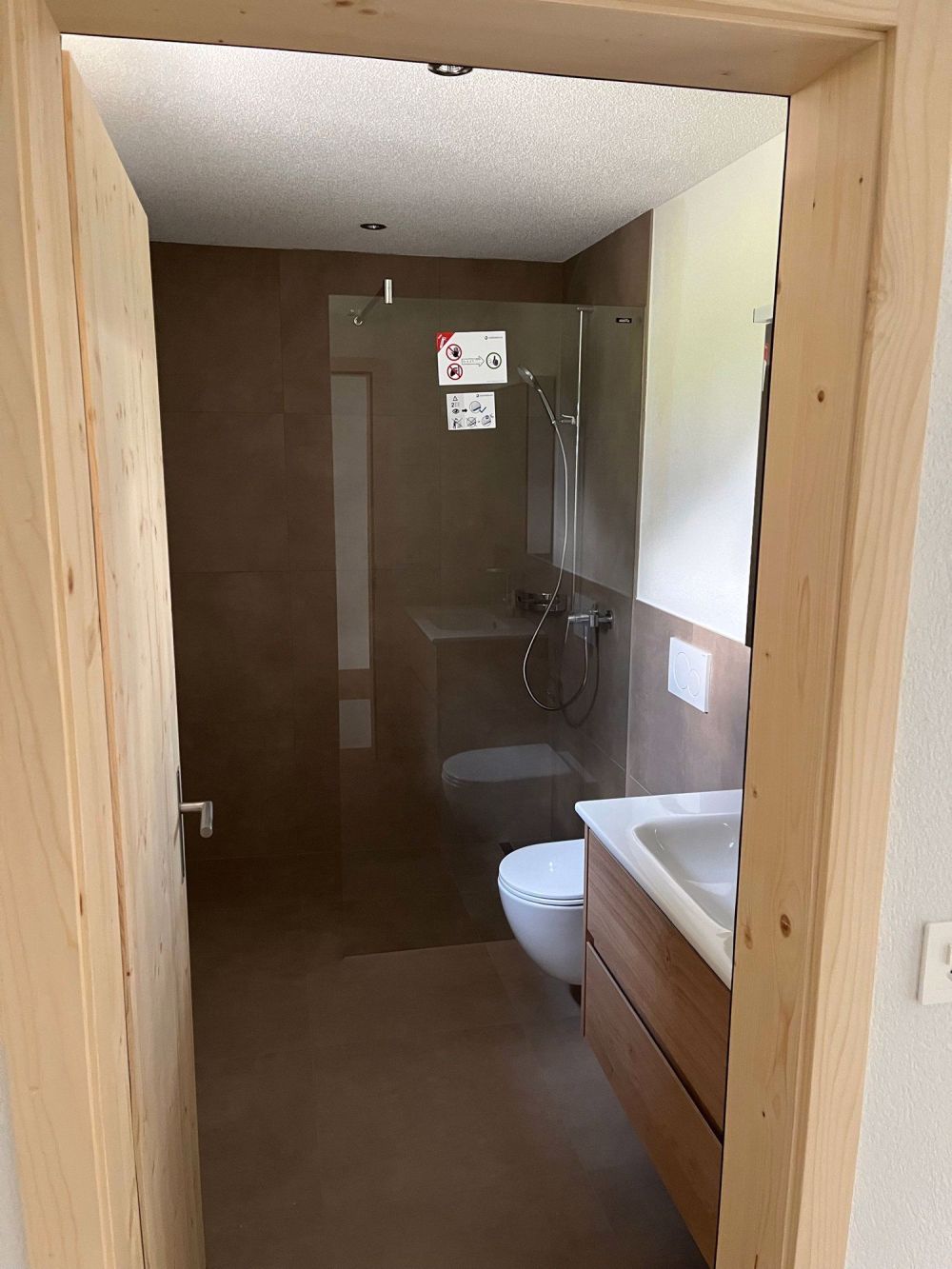 Neubau 2 Zimmerwohnung (Feriendauermiete) - Bild 2