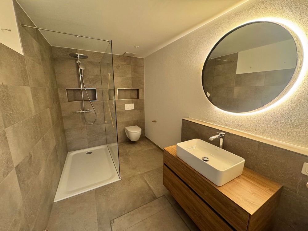 Aussergewöhnliche Loftwohnung mit Blick auf den Bielersee, ca. 111m2 - Bild 9