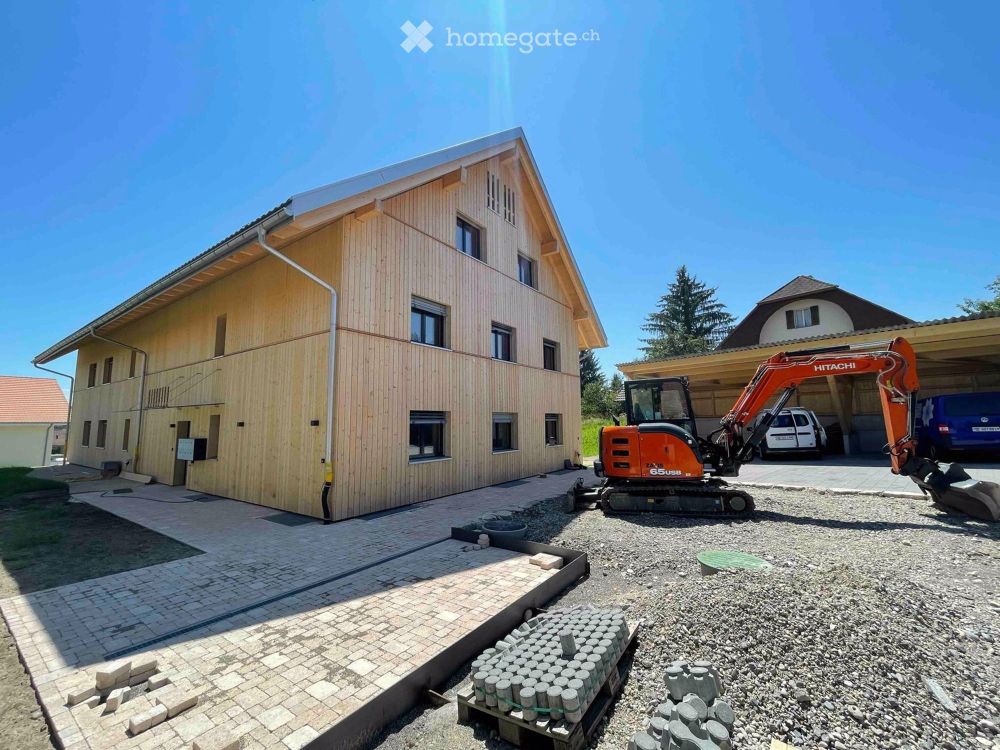 Sehr schöne 3.5-Zimmer Dachwohnung (2.5 + Galerie) in Massivholzbauweise - Bild 7