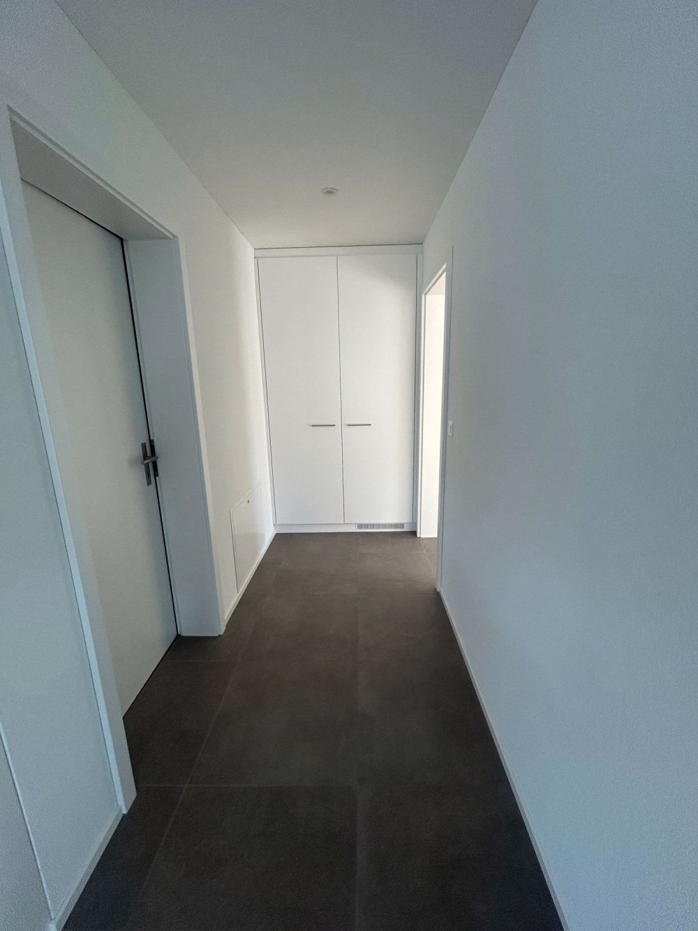 Wunderschöne Neubauwohnung direkt am Bahnhof Wichtrach - Bild 8